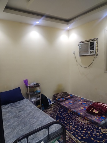SAR 500/month, I Am Offering Furnished Bed Space
