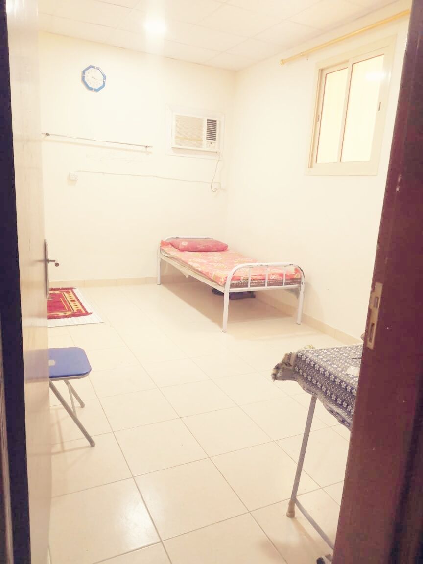 SAR 500/month, Single Room For A Decent Bachelor