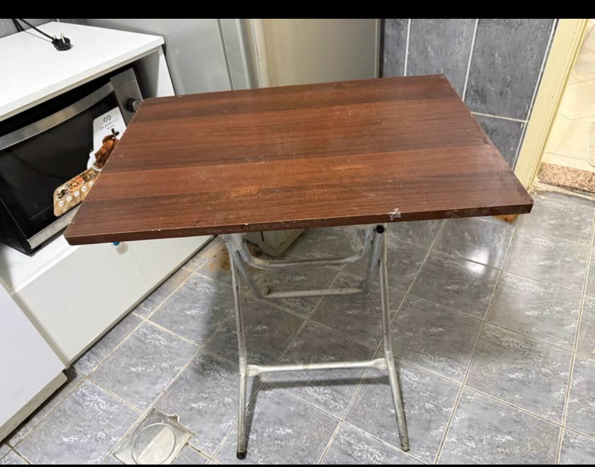 SAR 60, Stove Table Jeddah Aziziyah in Jeddah