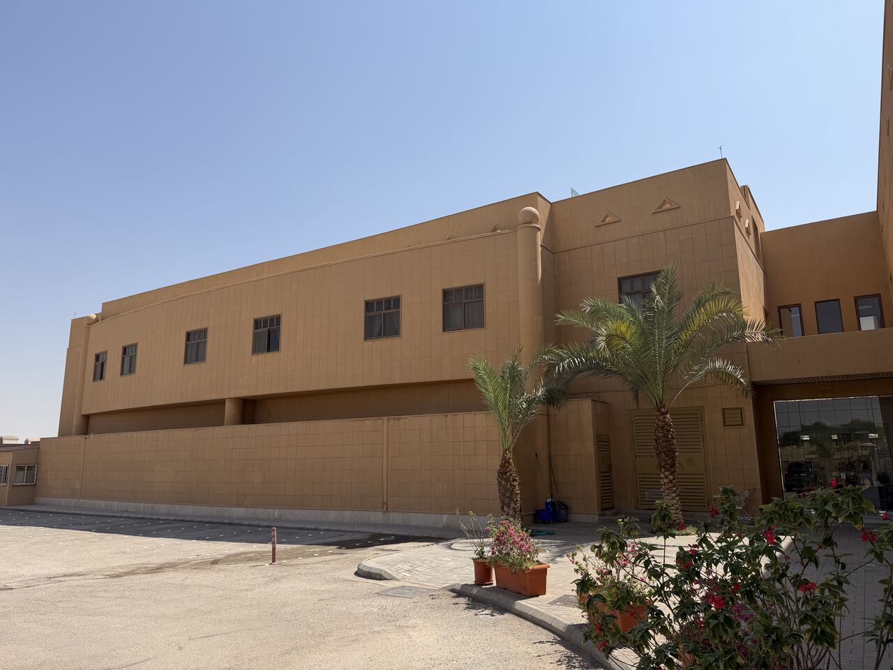 SAR 72000/year, 2 BR, 140 Sq. Meter, in Riyadh