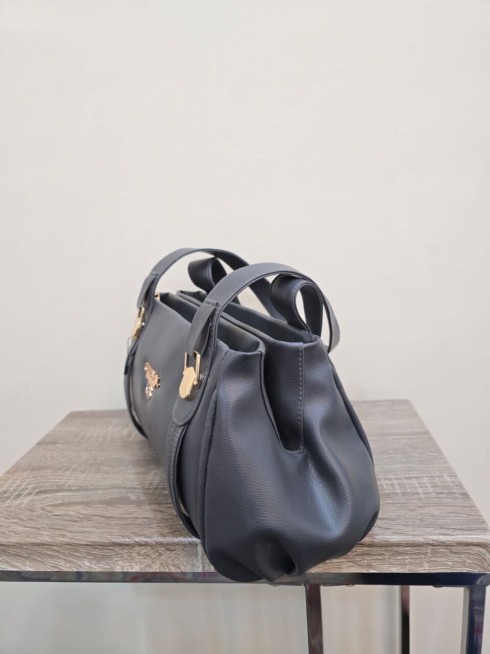 SAR 75, Ladies Hand Bag. New