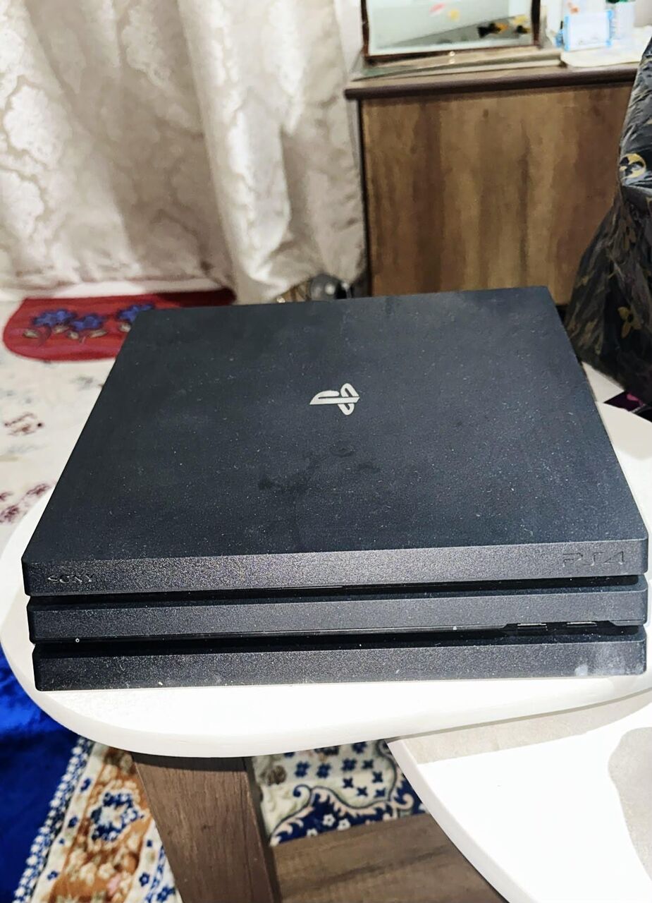 SAR 800, PS4 Pro 1TB With All Accessories