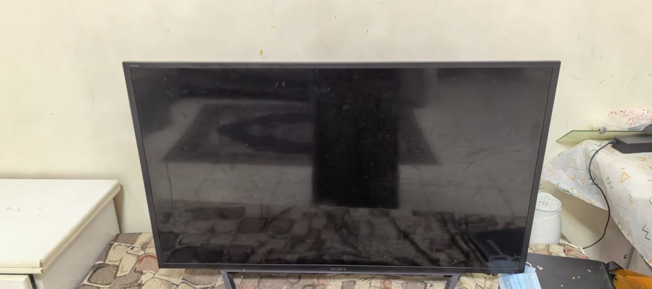 SAR 800, SONY LED 42'' TV