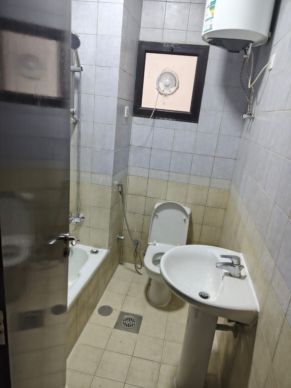 SAR 915/month, 1 Room For Rent With Wash in Riyadh