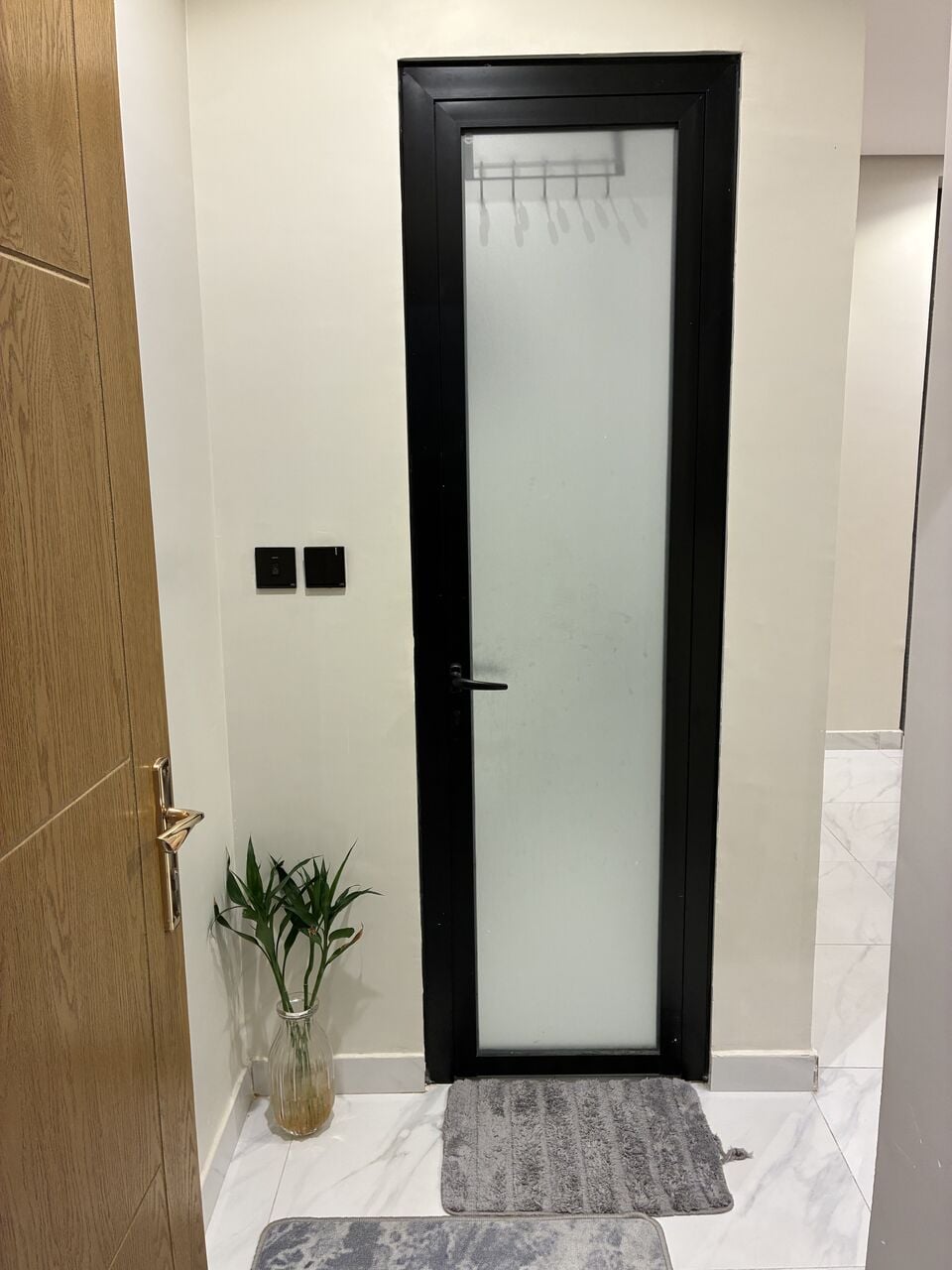 Spacious Single Room in 2BHK Luxury Apartment for Rent in Dammam