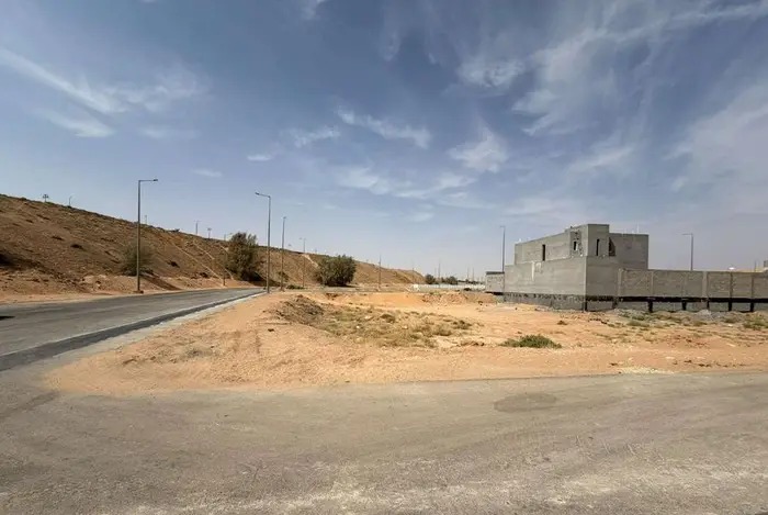أرض للإستثمار في الرياض
