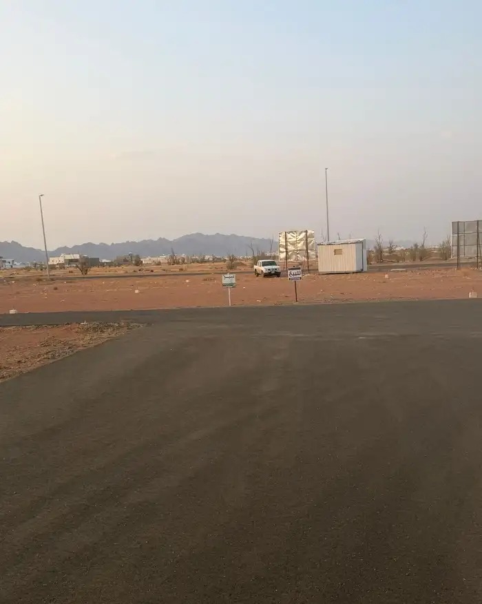 ارض بمخطط الاحسان بقفار الشرقي