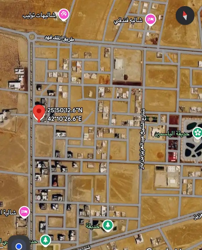 ارض سكنية في محافظة عقلة الصقور حي الخليج 450 م