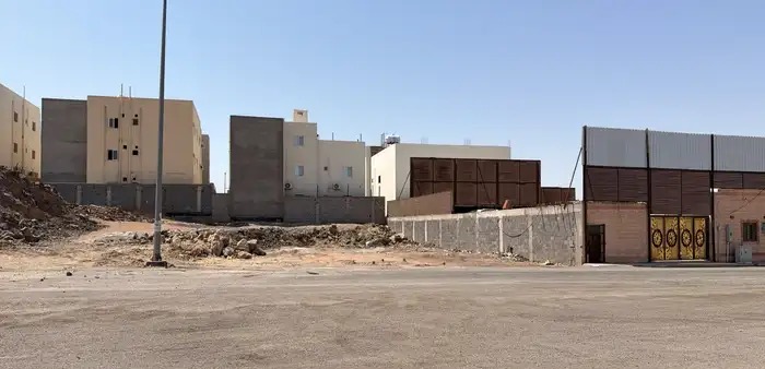ارض شوران ف المالك مباشرة لا يوجد سعي