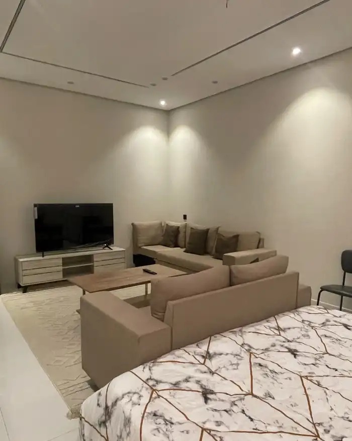 استديو نظيف للإيجار- موقع مميز