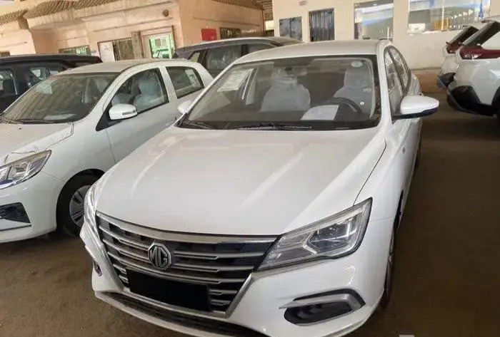 ام جي 5 استاندر موديل 2025 جديد اصفار كاش وبنوك
