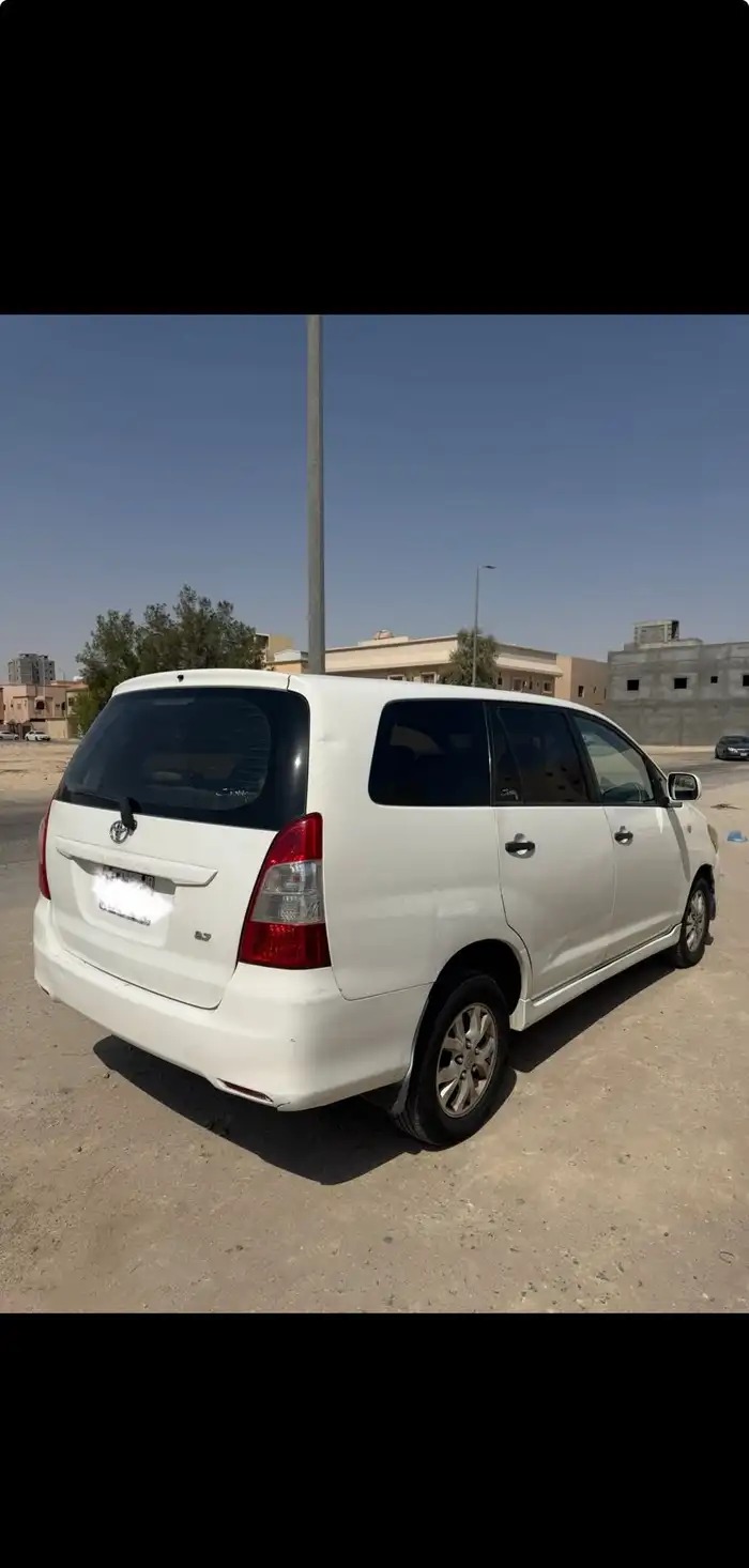 انوفا 2012 في الهفوف