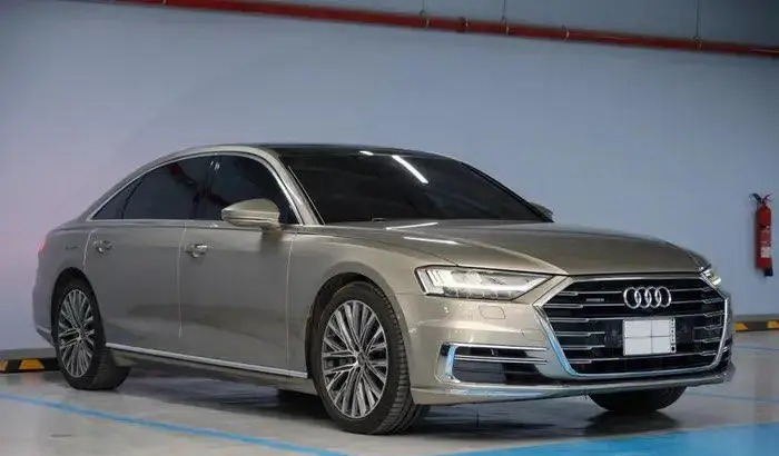 اودي A8L V8 Audi طلبية خاصة مالك اول