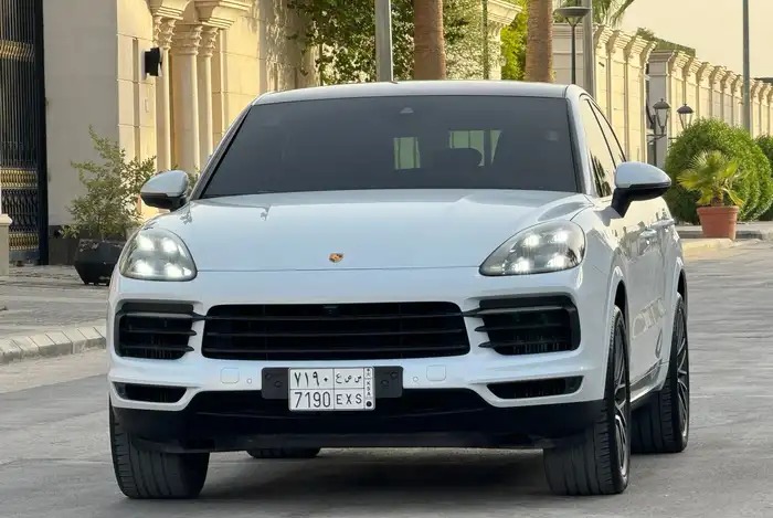 بورش كايين موديل 2021 ممشى 70 الف تشيكات في الرياض