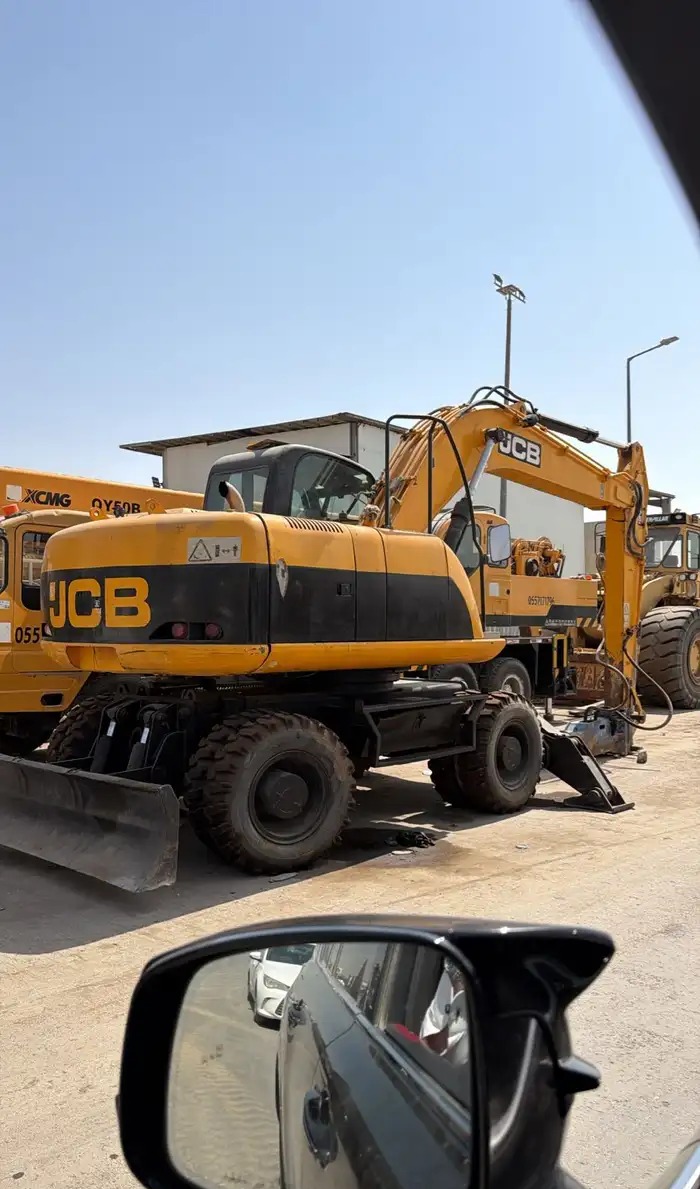 بوكلين 2010كفرات jcb حجم175