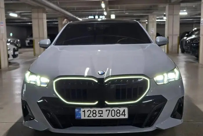 بي إم دبليو- 5-Series 520 Special في الرياض