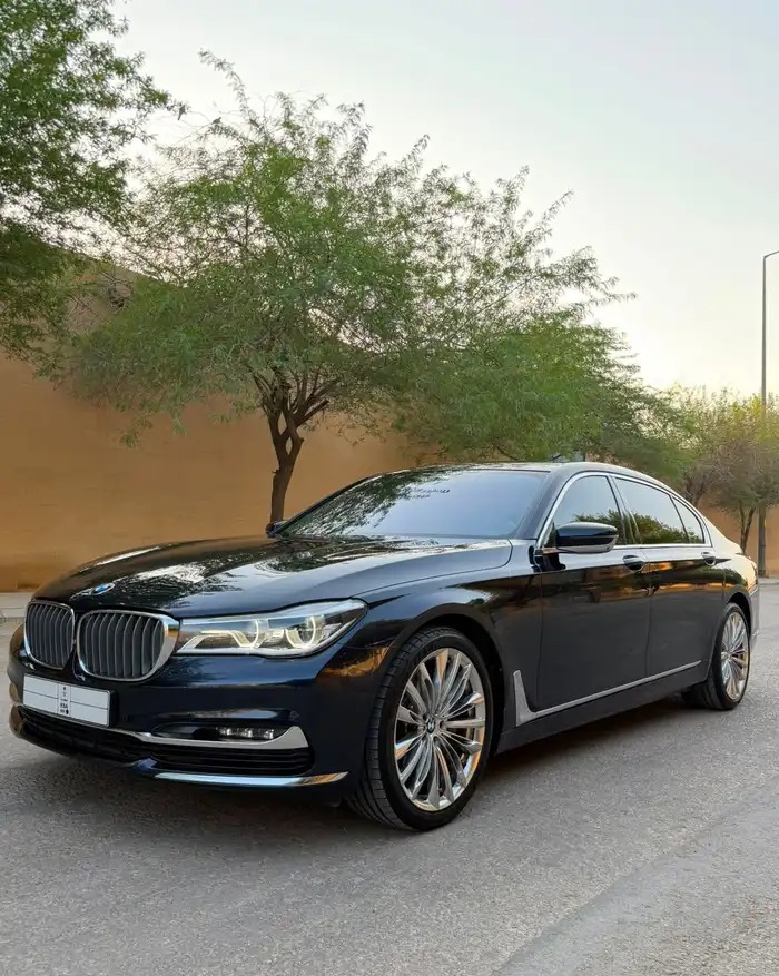 بي ام دبليو 740Li فل كامل ناغي بودي في الرياض