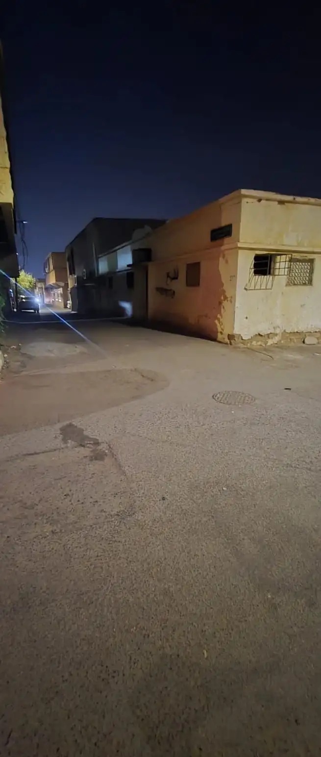 بيت مع سياره مرسيديس شامل االسعر لايفوتكم