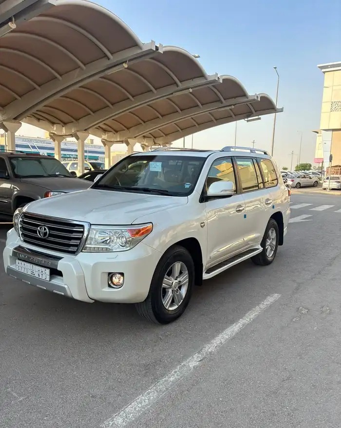 تويوتا لاندكروزر GXR3 2015 سعودي