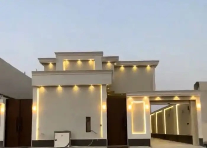 دور أرضي مؤسس 3 شقق من المالك مباشرة