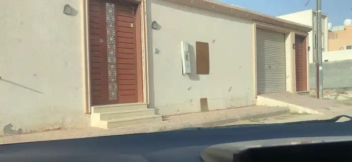 دور مأسس شقتين في الرياض
