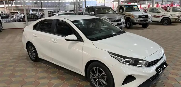 سيراتو بنزين 2022 مواصفات الفل وارد في نجران