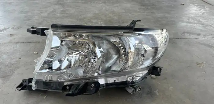 شمعه يسار برادو في الرياض