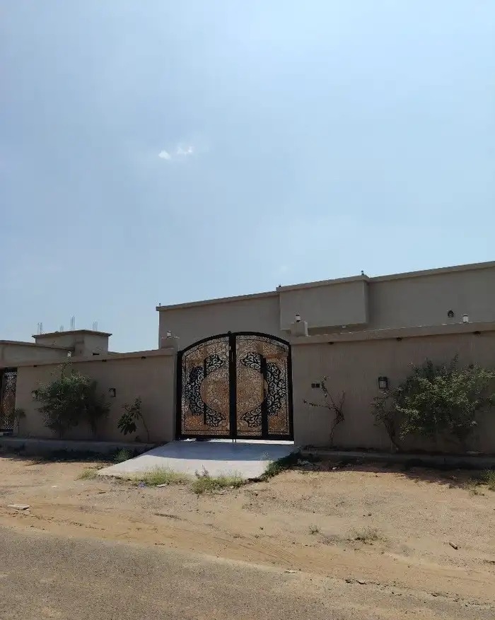 عقار سكني بيش حي المنار فرصة مميزة للسكن في موقع