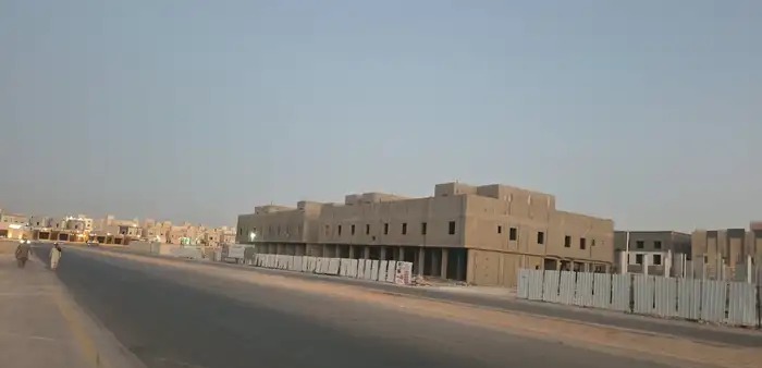 عماره تجاريه للإيجار بحي البيان