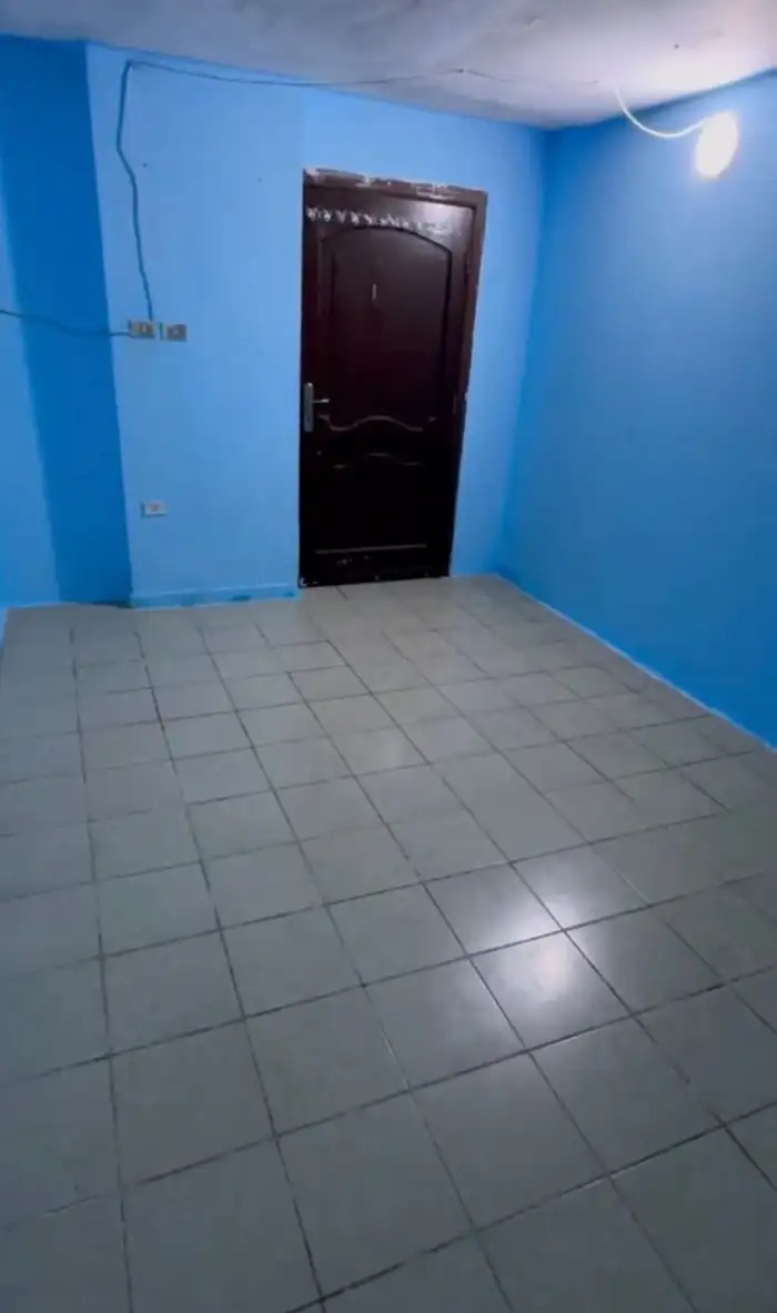 غرفة سائق بحي النعيم