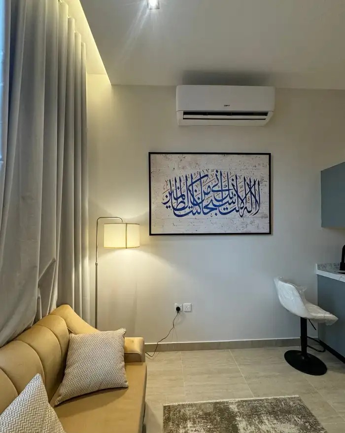 غرفتين وصالة في المهدية جديدة مؤثثة