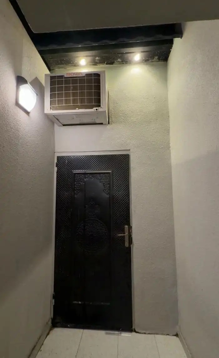 غرفه مع دوره مباه للاجار