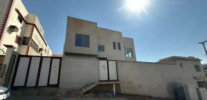 فلتين نص تشطيب في الرياض