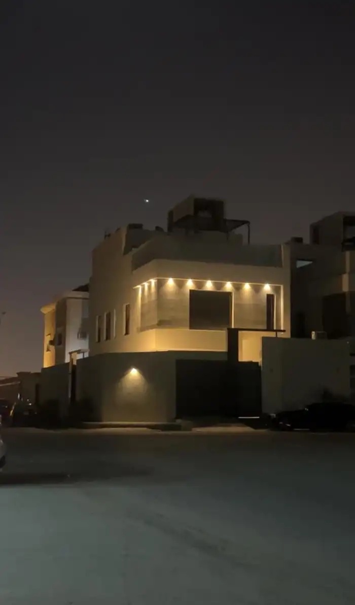 فله المساحه 417