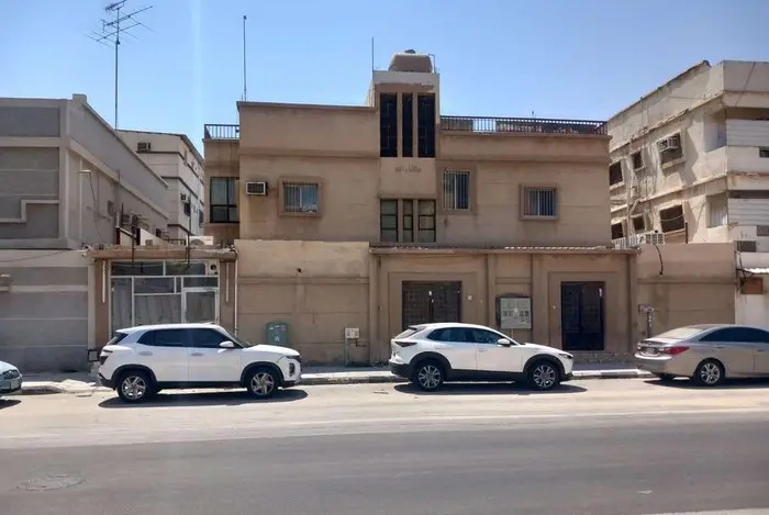 فيلا في الدمام حي النخيل