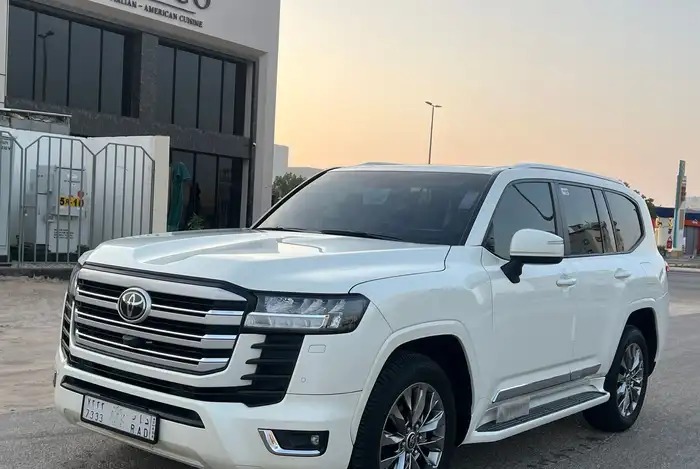 لاندكروزر 2024 سعودي رقم 5