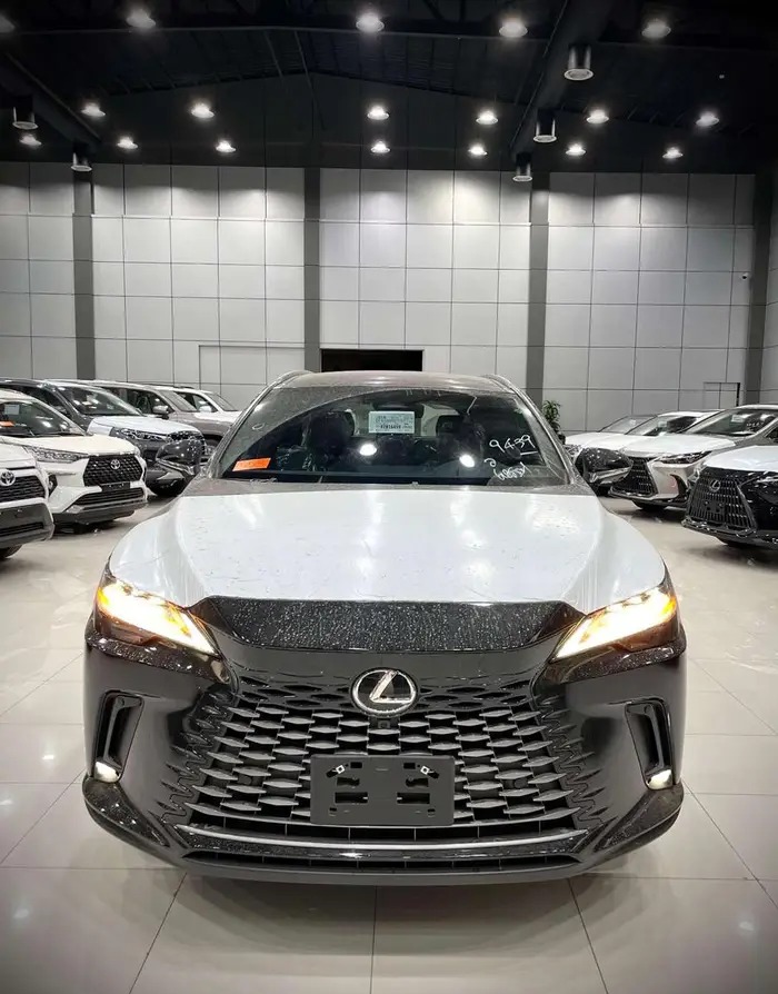 لكزس ( RX 350 BB ) موديل 2026 أقل الأسعار