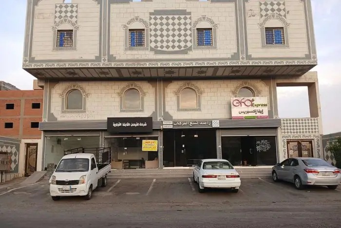 محلات تجارية للإيجار ولي العهد 3