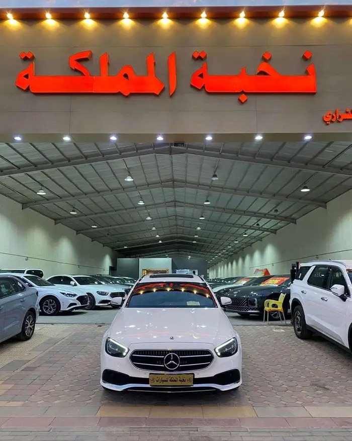 مرسيدس E250 مستورد كوري موديل 2021 عداد 81 الف