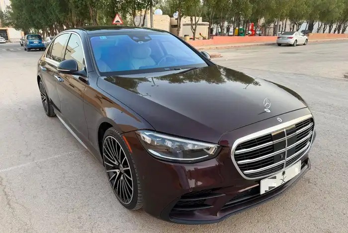 مرسيدس S580 نظيفه بدون تفاويض