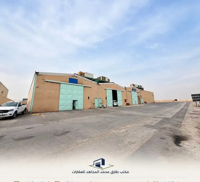 مستودعات بحي الغنامية