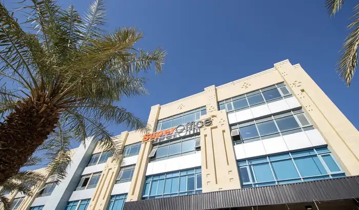 مكاتب مؤثثة للإيجار