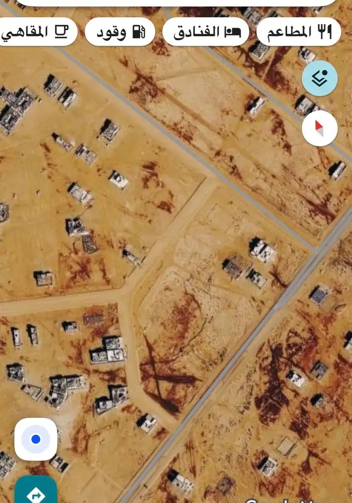 نص ارض سكنية في حي الجامعه
