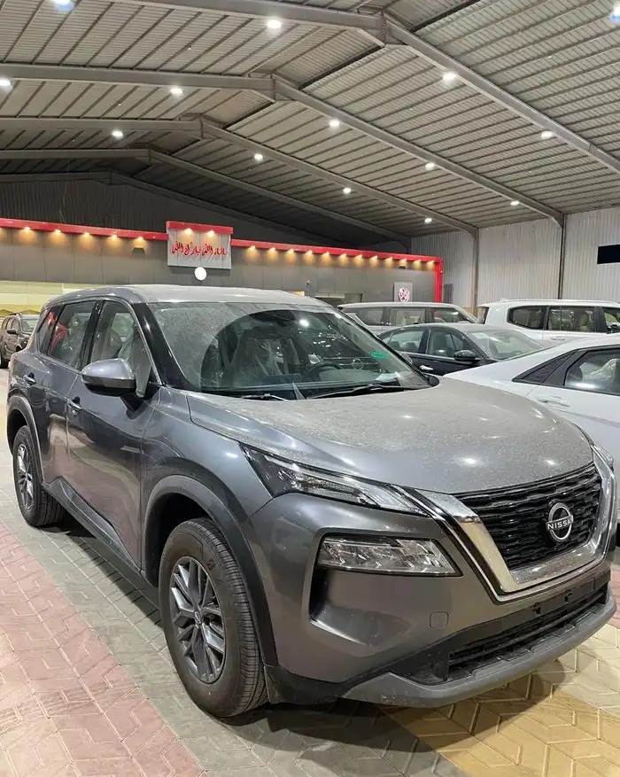 نيسان اكس تريل 7 مقاعد دفع رباعي ستاندرد 2026